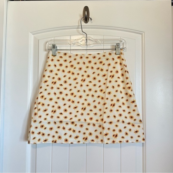NWT WeWoreWhat mini slip skirt in daisy print women XS - Picture 3 of 11